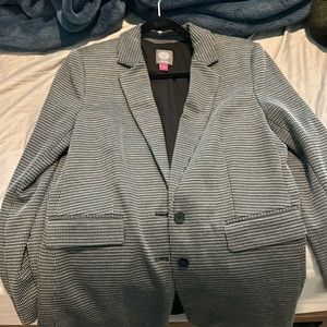 Vince Camuto grey blazer size 8